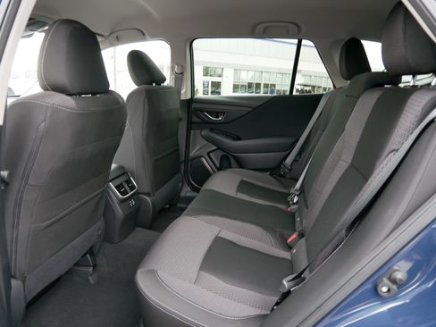 Certified 2025 Subaru Outback Premium image 33