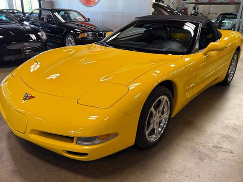 Used 2002 Chevrolet Corvette w/ Preferred Equipment Group2 image 22