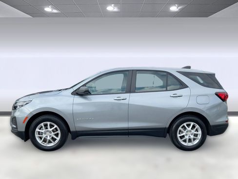 Certified 2023 Chevrolet Equinox LS w/ Driver Confidence II Package image 2