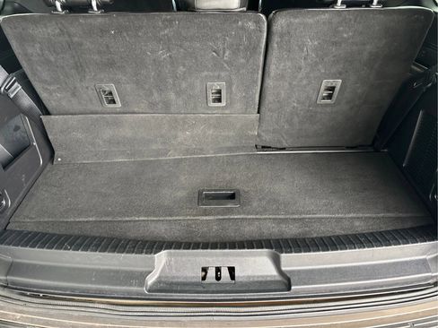 Used 2018 Ford Expedition Limited w/ Equipment Group 301A image 16