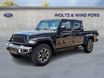 Used 2024 Jeep Gladiator Sport w/ Premium Package