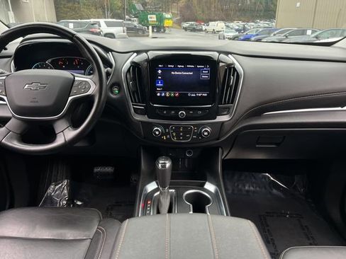 Used 2020 Chevrolet Traverse RS image 16