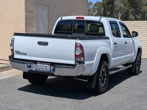 Used 2013 Toyota Tacoma PreRunner w/ SR5 Pkg image 13