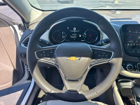 Used 2024 Chevrolet Malibu LT FWD image 20