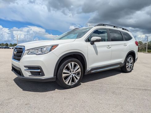 Used 2022 Subaru Ascent Limited w/ Technology Package AWD/4WD image 8