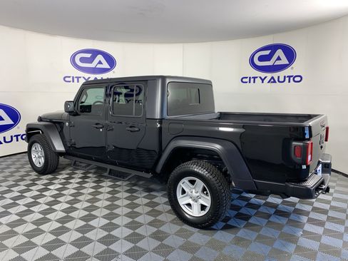 Used 2020 Jeep Gladiator Sport w/ Quick Order Package 24S AWD/4WD image 5