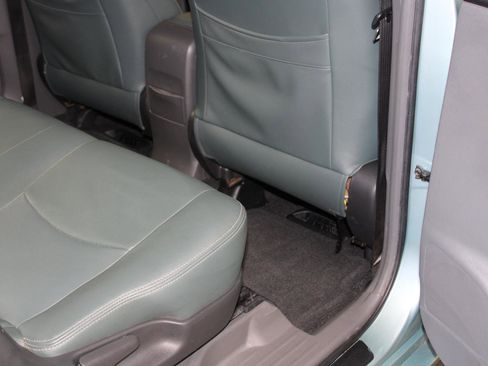 Used 2013 Toyota Prius V Three image 39