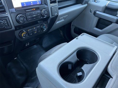 Used 2020 Ford F150 XLT image 33