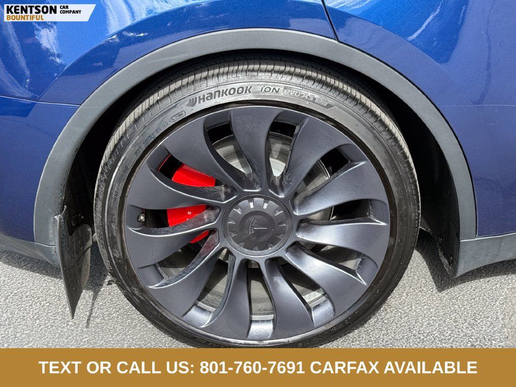 Used 2024 Tesla Model Y Performance AWD/4WD image 13
