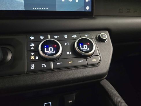 Used 2024 Land Rover Defender 130 Outbound image 30