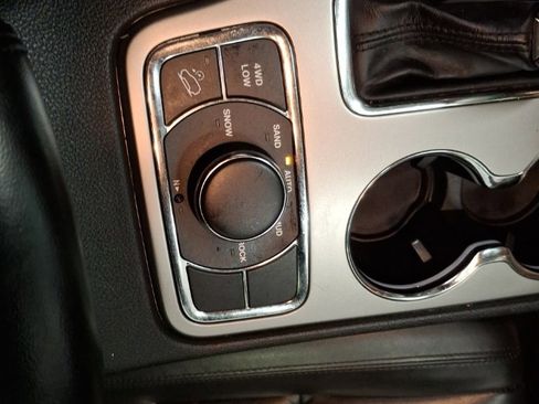 Used 2018 Jeep Grand Cherokee Limited w/ Trailer Tow Group IV image 26