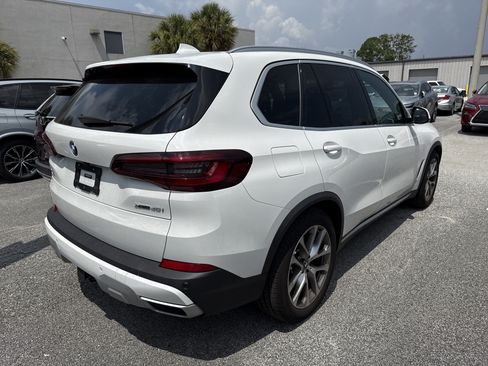 Used 2022 BMW X5 xDrive40i w/ Premium Package AWD/4WD image 4