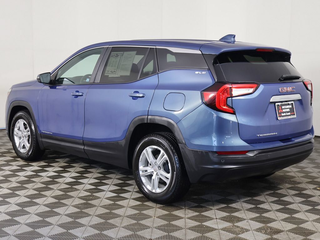 Used 2024 GMC Terrain SLE FWD image 8