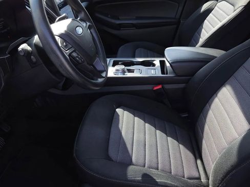 Used 2022 Ford Edge SE AWD/4WD image 9