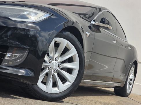 Used 2018 Tesla Model S 75D AWD/4WD image 8