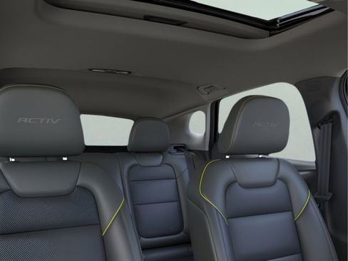 New 2026 Chevrolet Trax ACTIV w/ Sunroof Package image 24