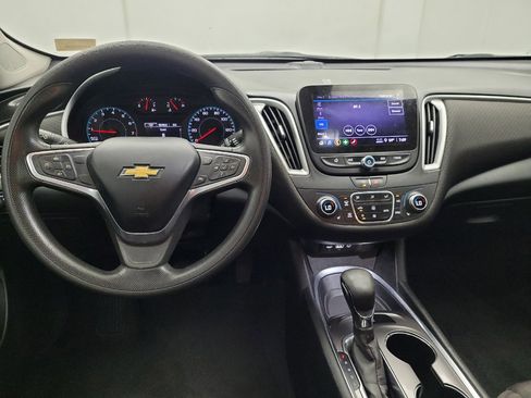 Used 2022 Chevrolet Malibu LT image 22