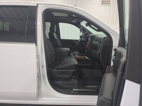 Used 2023 Chevrolet Silverado 2500 High Country w/ Z71 Off-Road Package AWD/4WD image 31