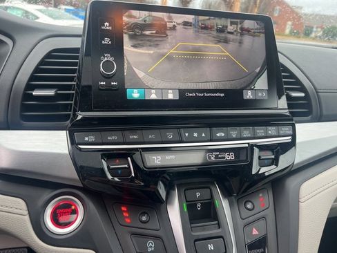 Certified 2026 Honda Odyssey EX-L image 18