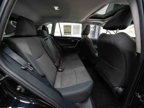Used 2020 Toyota RAV4 XLE w/ Convenience Package AWD/4WD image 25