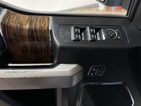 Used 2020 Ford F150 Lariat image 21