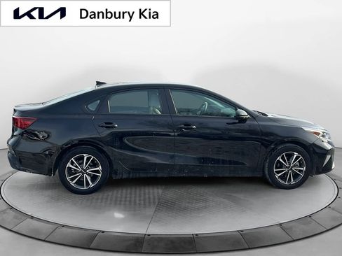 Used 2023 Kia Forte LXS image 9