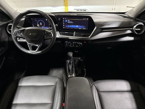 Used 2024 Chevrolet Trax ACTIV w/ Sunroof Package FWD image 10