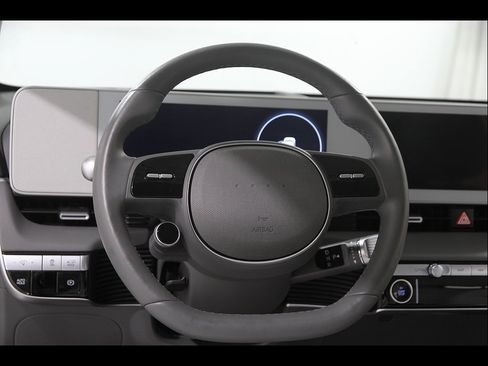 Certified 2024 Hyundai Ioniq 5 Limited AWD/4WD image 8