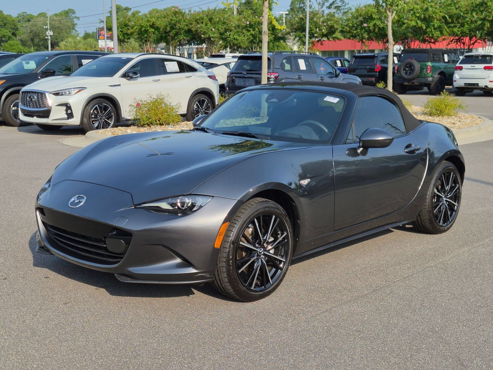 Used 2025 MAZDA MX-5 Miata Grand Touring w/ Weather Package RWD image 7