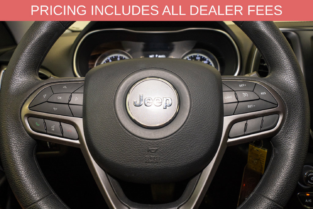 Used 2020 Jeep Cherokee Latitude FWD image 16