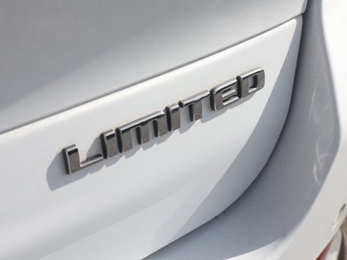 Used 2022 Jeep Grand Cherokee L Limited RWD image 58