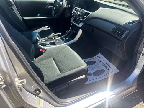 Used 2014 Honda Accord LX image 38