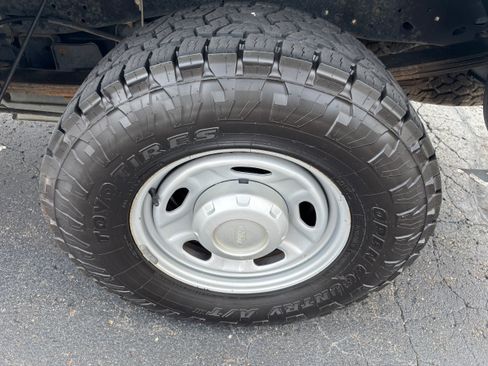 Used 2013 Ford F250 XL w/ PWR Equipment Group AWD/4WD image 14