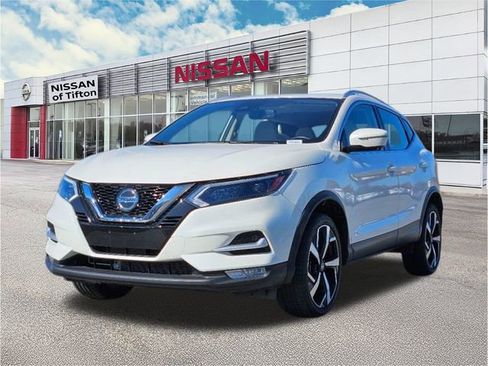 Certified 2022 Nissan Rogue Sport SL w/ Premium Package image 3