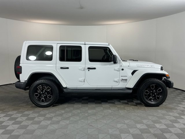 Used 2018 Jeep Wrangler Unlimited Sahara AWD/4WD image 4