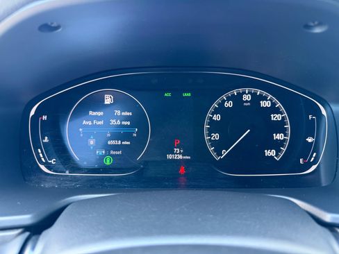 Used 2018 Honda Accord Touring image 21