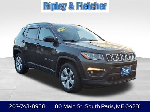 Used 2019 Jeep Compass Latitude w/ Popular Equipment Group AWD/4WD image 3