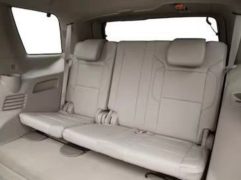 Used 2017 GMC Yukon XL Denali w/ Open Road Package AWD/4WD image 17