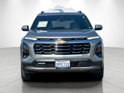 Used 2025 Chevrolet Equinox LT w/ Convenience Package II AWD/4WD image 8
