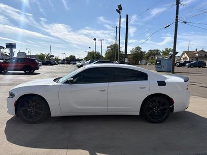 Used 2020 Dodge Charger SXT w/ Blacktop Package