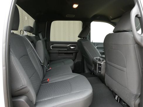 New 2026 RAM 2500 Big Horn AWD/4WD image 13