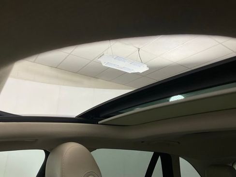 Used 2016 Mercedes-Benz GLC 300 4MATIC image 19