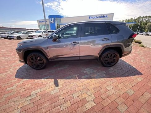 Used 2023 Toyota RAV4 LE FWD image 28