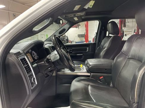 Used 2017 RAM 1500 Limited AWD/4WD image 12