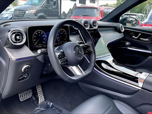 Used 2026 Mercedes-Benz GLC 300 4MATIC image 13