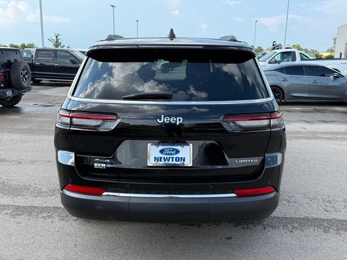Used 2023 Jeep Grand Cherokee L Limited AWD/4WD image 36