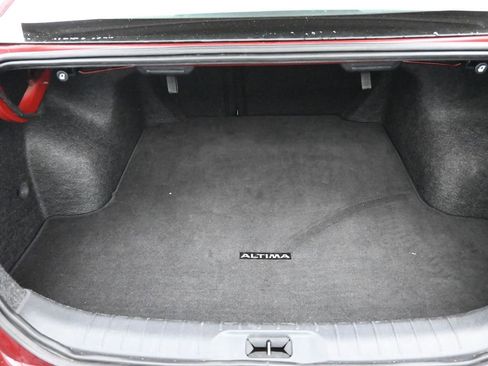 Used 2024 Nissan Altima 2.5 SR w/ SR Premium Package image 18