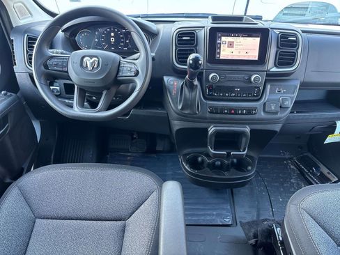 New 2025 RAM ProMaster 2500 w/ Quick Order Package 22G SLT image 5
