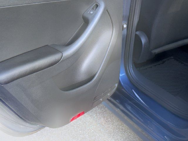 Used 2015 Volkswagen Jetta S FWD image 23