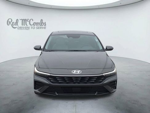 Used 2024 Hyundai Elantra Limited FWD image 8